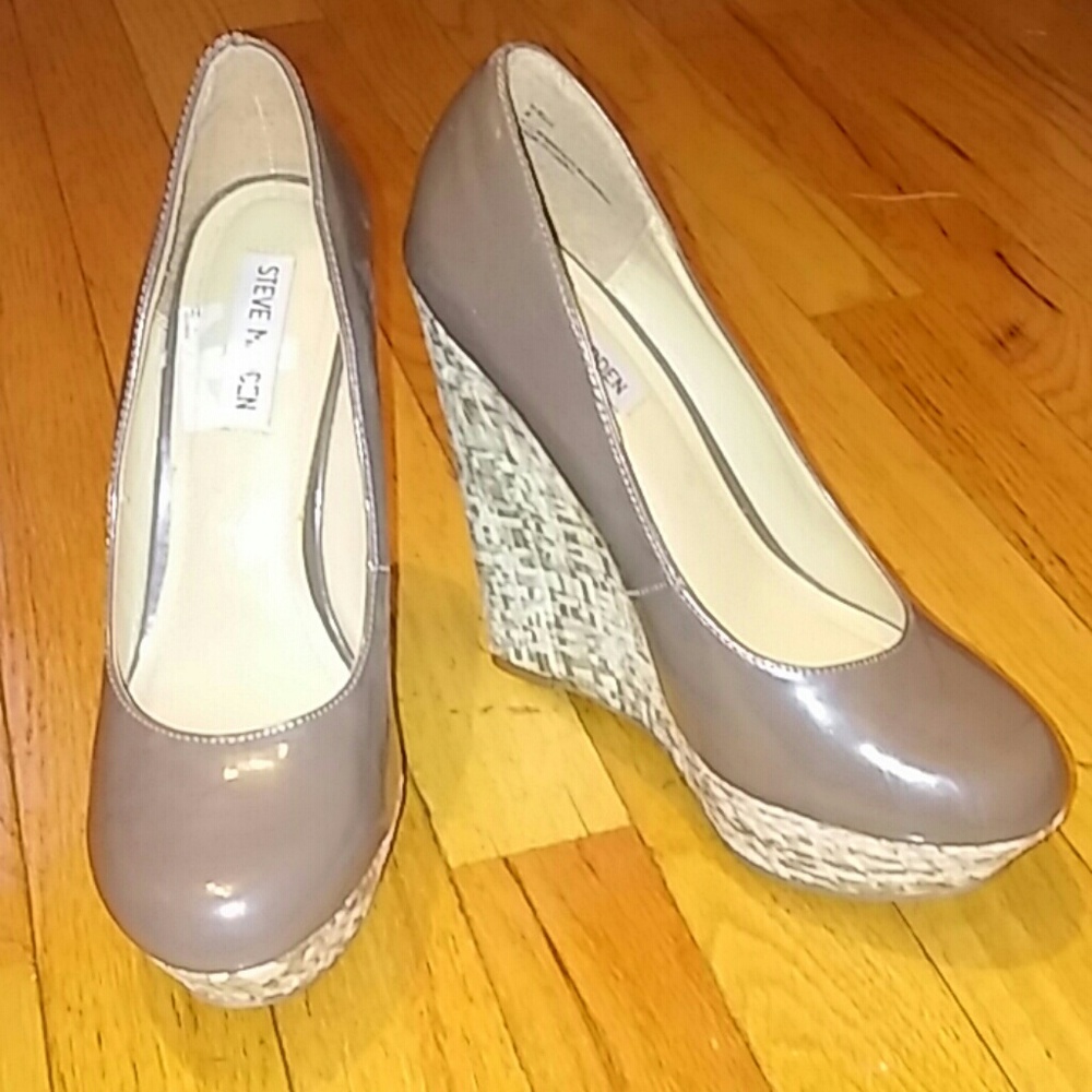 Steve Madden Wedges